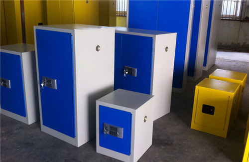 危險(xiǎn)毒品柜